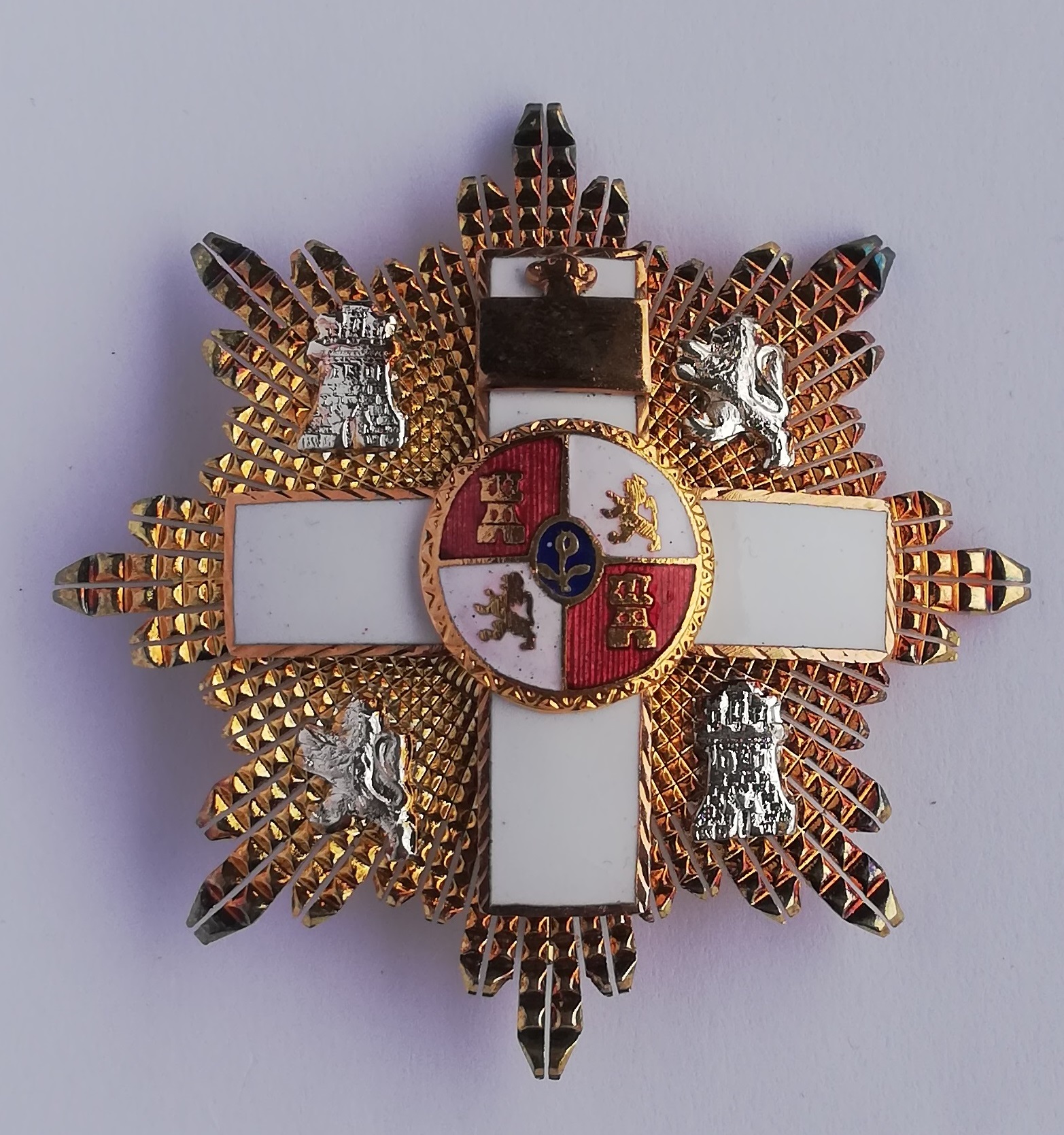 Orden del Mérito Militar, Naval o Aeronáutico con distintivo blanco anverso